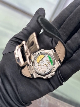 Patek Philippe Nautilus White Gold Box & Papers, image 6 Patek Philippe Nautilus White Gold Box & Papers, image 6