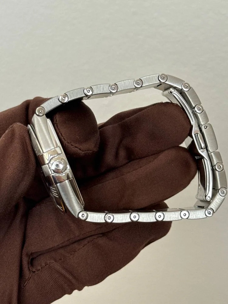 Steel, image 2 Steel, image 2