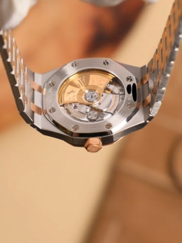Audemars Piguet Royal Oak Selfwinding Box & Papers 2016, image 6 Audemars Piguet Royal Oak Selfwinding Box & Papers 2016, image 6