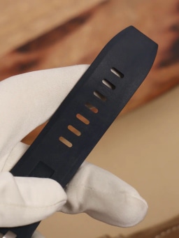 Audemars Piguet Royal Oak Offshore Diver 15720ST.OO.A027CA.01, image 5 Audemars Piguet Royal Oak Offshore Diver 15720ST.OO.A027CA.01, image 5