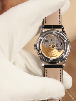 Patek Philippe Annual Calendar Platinum 5056P-001, image 9 Patek Philippe Annual Calendar Platinum 5056P-001, image 9