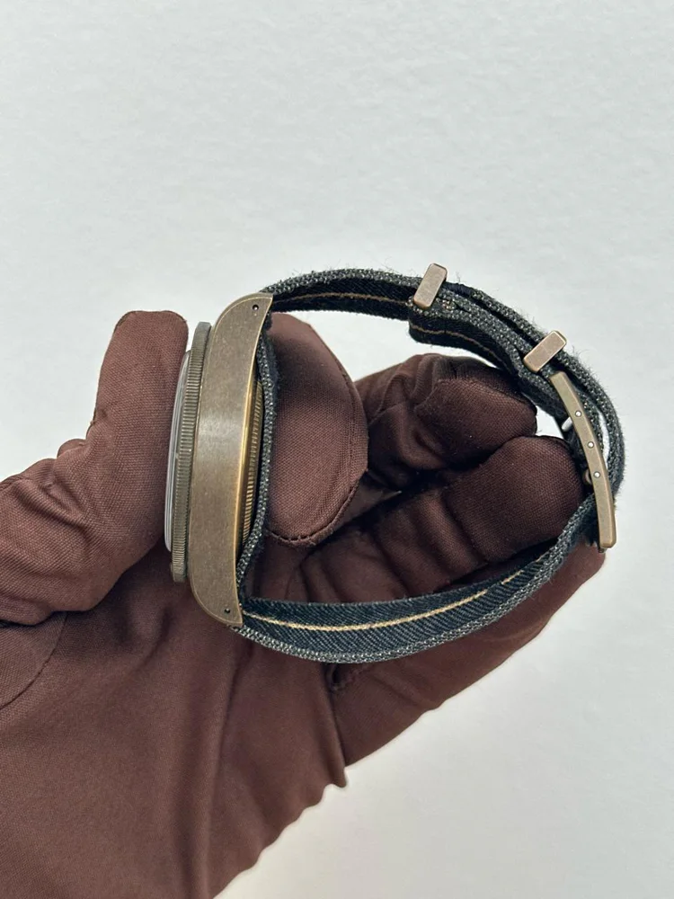 Bronze, image 5 Bronze, image 5