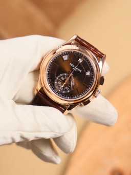 Patek Philippe Annual Calendar Chronograph 5905R-001, image 1 Patek Philippe Annual Calendar Chronograph 5905R-001, image 1