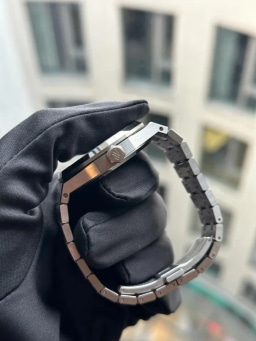 Audemars Piguet Royal Oak Lady, image 2 Audemars Piguet Royal Oak Lady, image 2