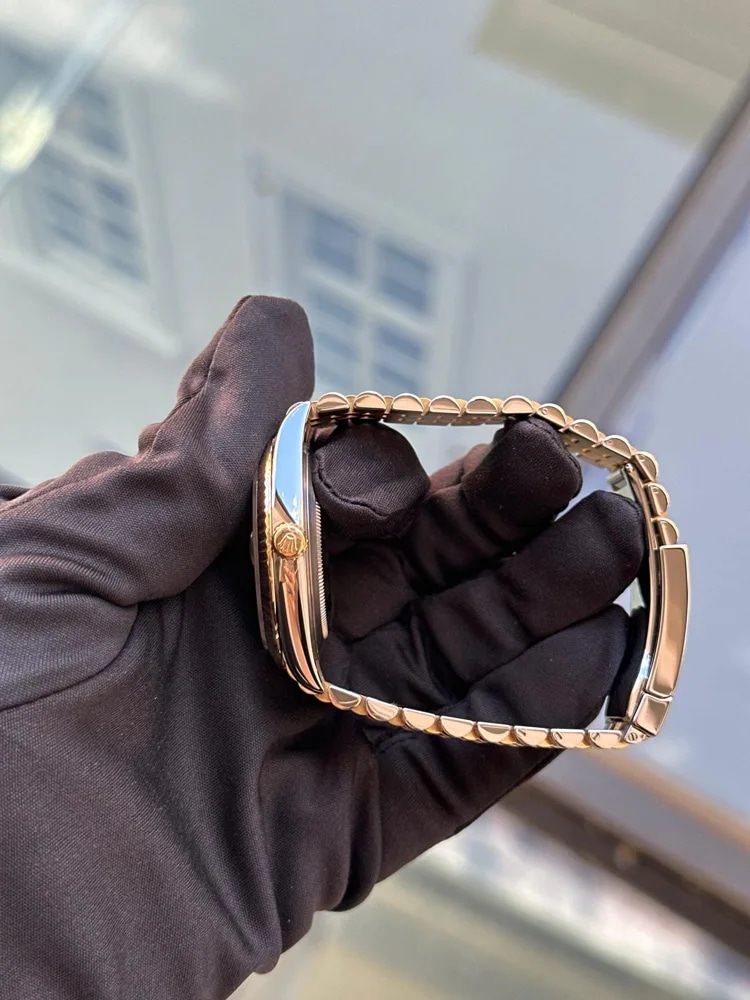 Rolex Datejust 41 Black Dial Diamonds Full Set, image 3 Rolex Datejust 41 Black Dial Diamonds Full Set, image 3