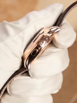 Patek Philippe Annual Calendar Chronograph 5905R-001, image 9 Patek Philippe Annual Calendar Chronograph 5905R-001, image 9