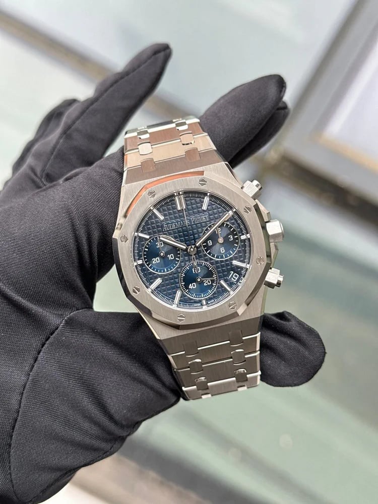 Audemars Piguet Royal Oak Chronograph Full set, image 1 Audemars Piguet Royal Oak Chronograph Full set, image 1