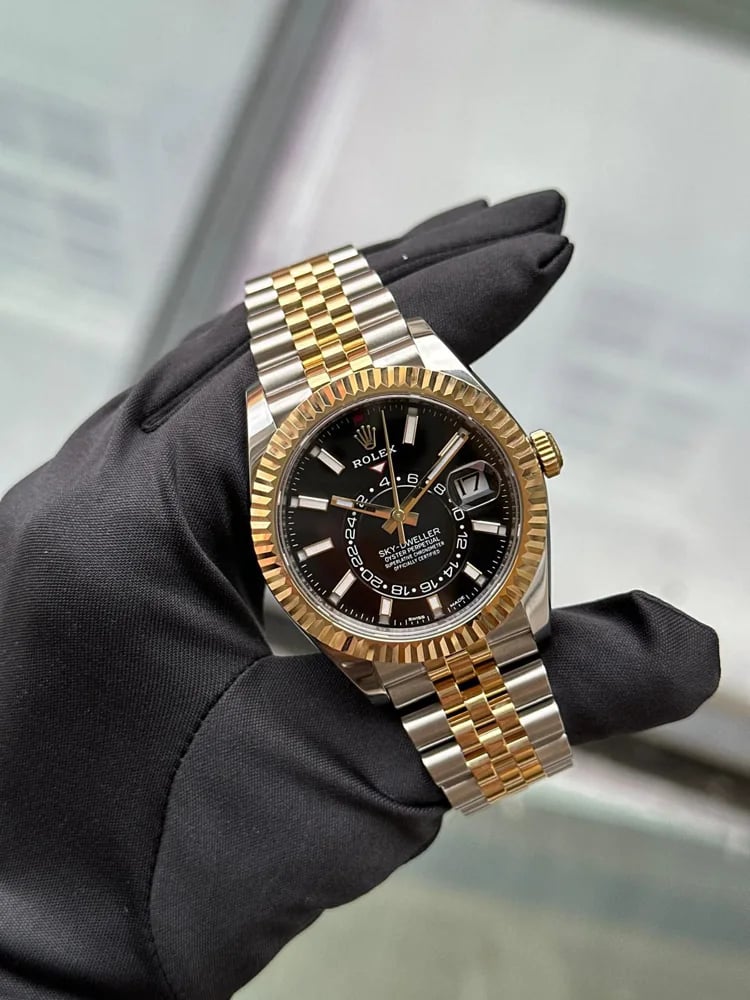 Rolex Sky-Dweller Black Dial Jubilee, image 1 Rolex Sky-Dweller Black Dial Jubilee, image 1