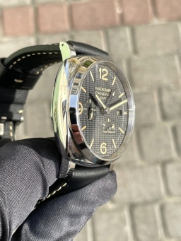 Power Reserve Gmt Radiomir 1940 Pam 628 box and papers, image 4 Power Reserve Gmt Radiomir 1940 Pam 628 box and papers, image 4