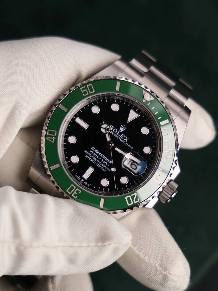 Rolex Submariner Date 126610LV Full set Starbucks, image 1 Rolex Submariner Date 126610LV Full set Starbucks, image 1