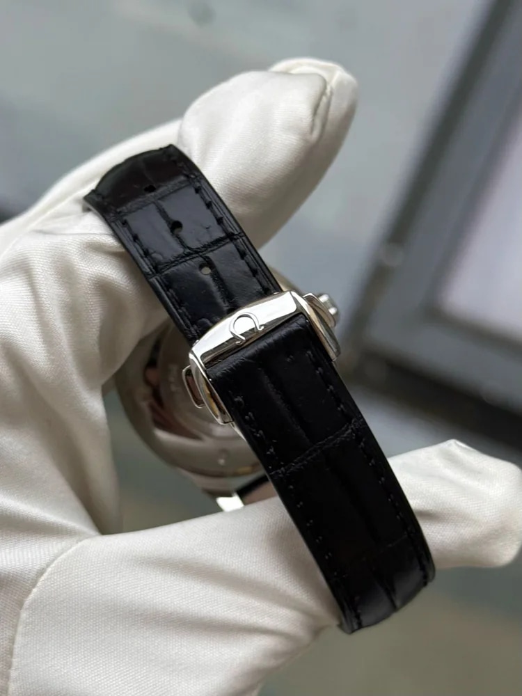 Omega De Ville Co-Axial Power Reserve, image 6 Omega De Ville Co-Axial Power Reserve, image 6