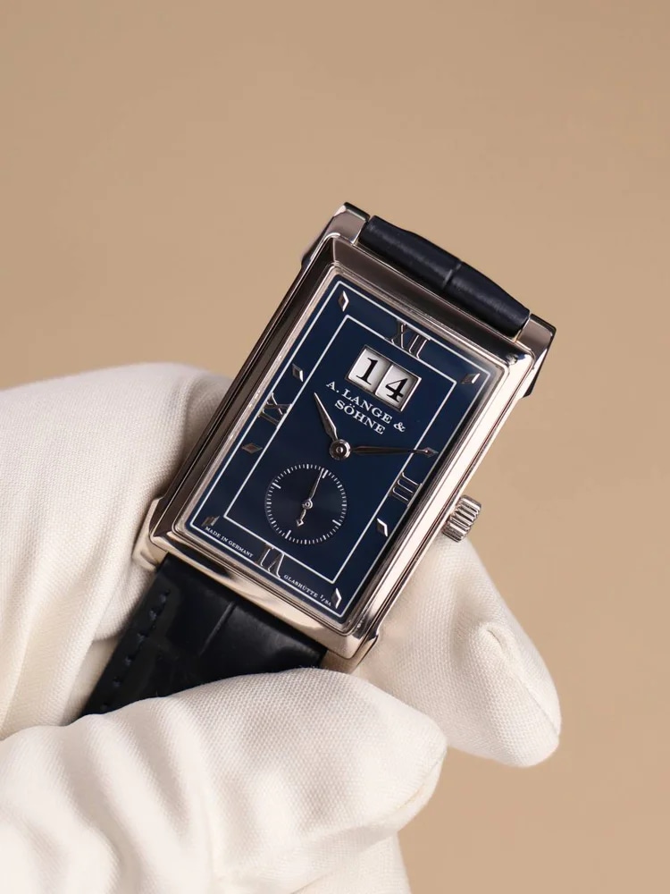 A. Lange & Söhne Cabaret White Gold 107.027 Blue Dial, image 1 A. Lange & Söhne Cabaret White Gold 107.027 Blue Dial, image 1