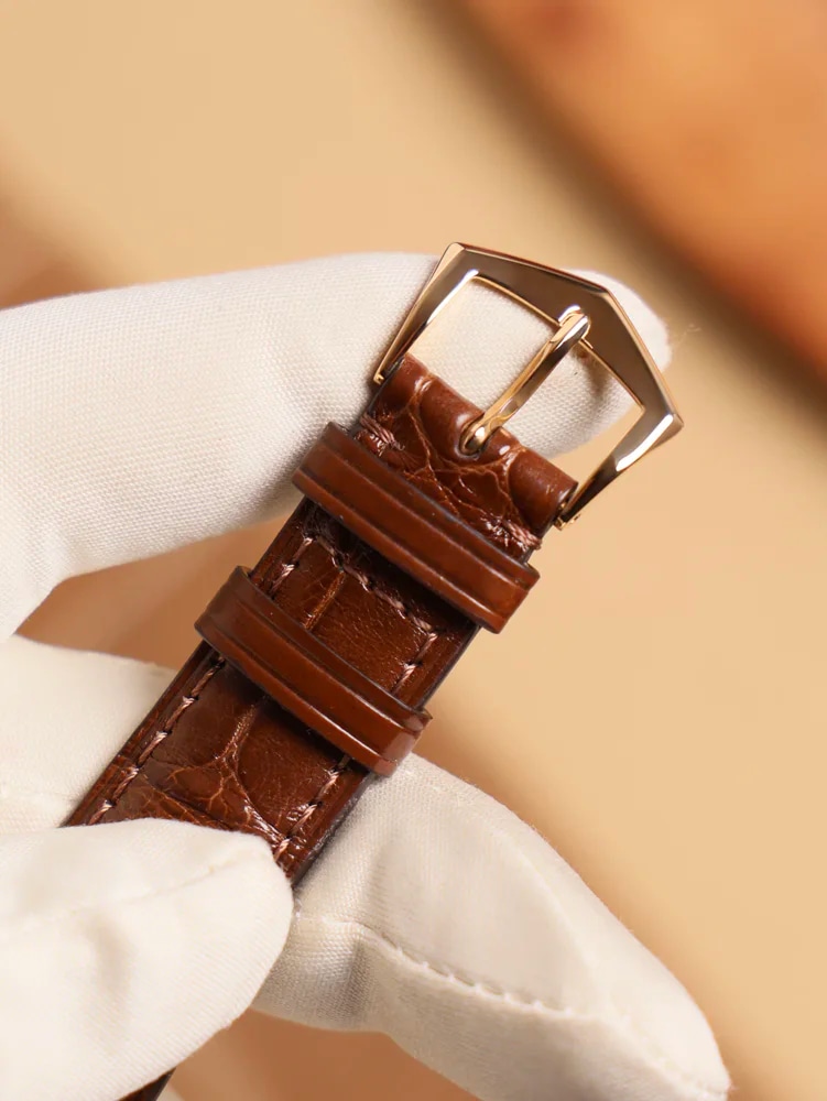Patek Philippe Calatrava 5227J-001, image 4 Patek Philippe Calatrava 5227J-001, image 4