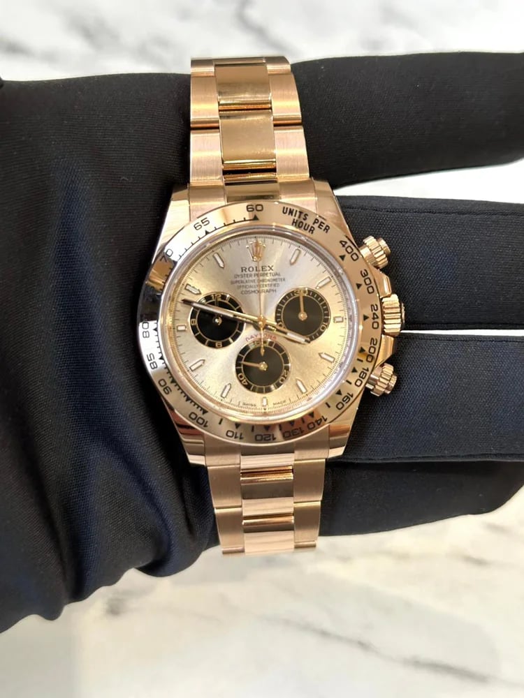 Rolex Daytona SunDust Dial, image 1 Rolex Daytona SunDust Dial, image 1