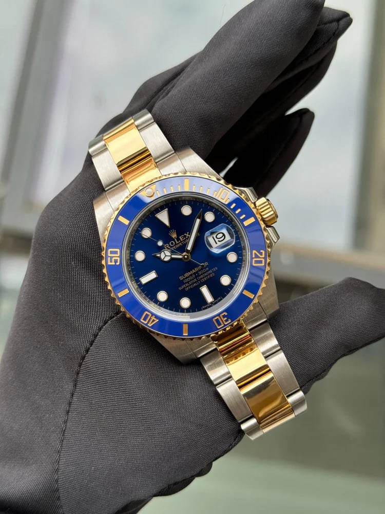 Rolex Submariner Date, image 1 Rolex Submariner Date, image 1