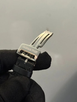 Audemars Piguet Royal Oak Offshore Chronograph 26020ST.OO.D001IN.01.A, image 9 Audemars Piguet Royal Oak Offshore Chronograph 26020ST.OO.D001IN.01.A, image 9