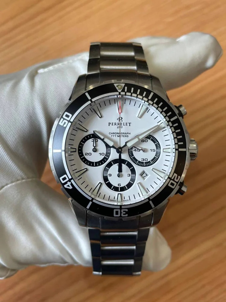 Chronograph Box + Papers, image 1 Chronograph Box + Papers, image 1