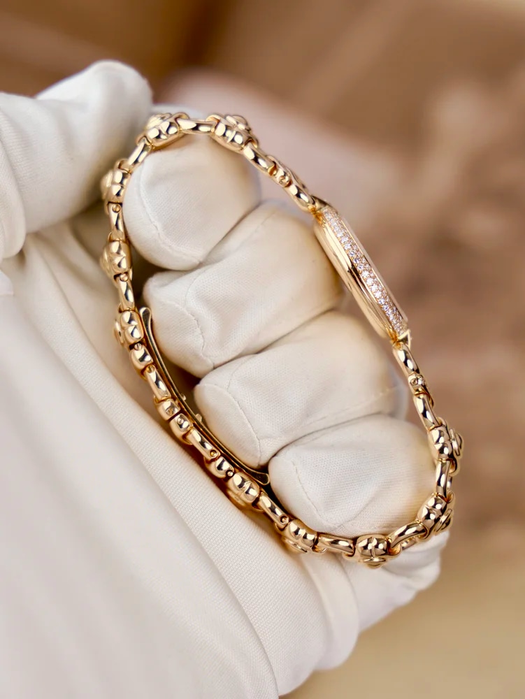 With diamond bezel and bracelet 1993 Box and Papers, image 3 With diamond bezel and bracelet 1993 Box and Papers, image 3