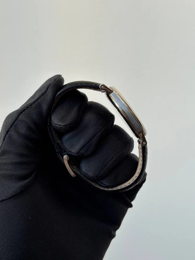 White Gold, image 2 White Gold, image 2