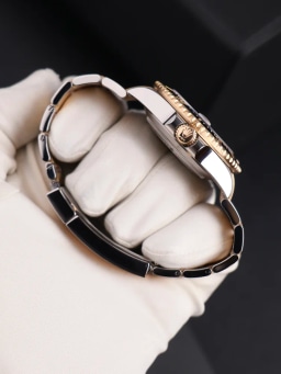 Rolex Sea-Dweller, image 6 Rolex Sea-Dweller, image 6