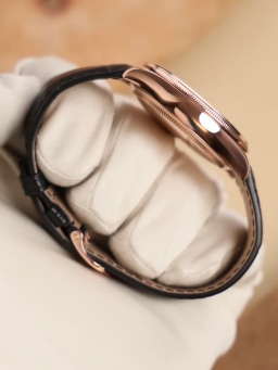 Choco Dial Box & Papers 2019, image 2 Choco Dial Box & Papers 2019, image 2