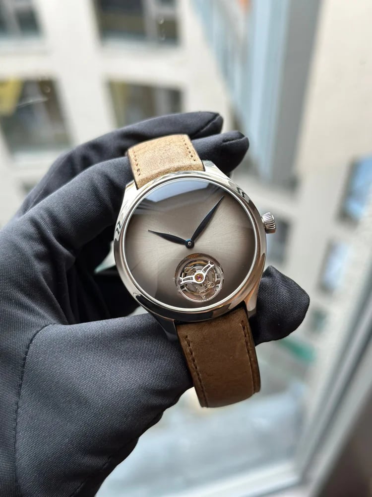 H.Moser & Cie. Endeavour, image 1 H.Moser & Cie. Endeavour, image 1