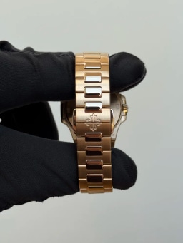 Lady, image 4 Lady, image 4