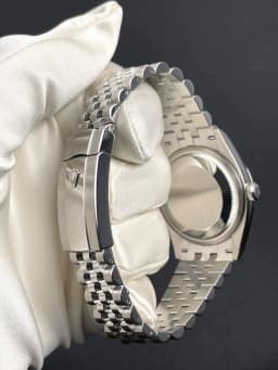 Rolex Datejust Black Index Dial Jubilee, image 3 Rolex Datejust Black Index Dial Jubilee, image 3