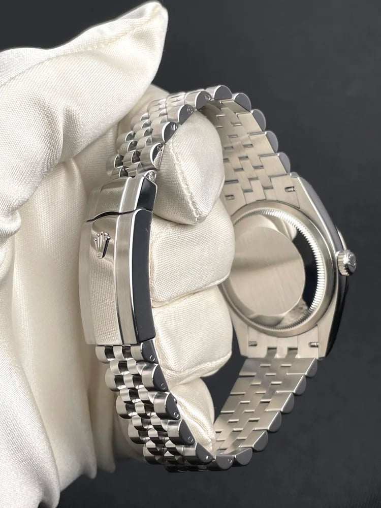 Rolex Datejust Black Index Dial Jubilee, image 3 Rolex Datejust Black Index Dial Jubilee, image 3