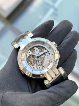 Harry Winston Opus 4 Platinum Tourbillon Minute-repeater with cathedral gongs Moonphase LE 18 pcs, image 1 Harry Winston Opus 4 Platinum Tourbillon Minute-repeater with cathedral gongs Moonphase LE 18 pcs, image 1