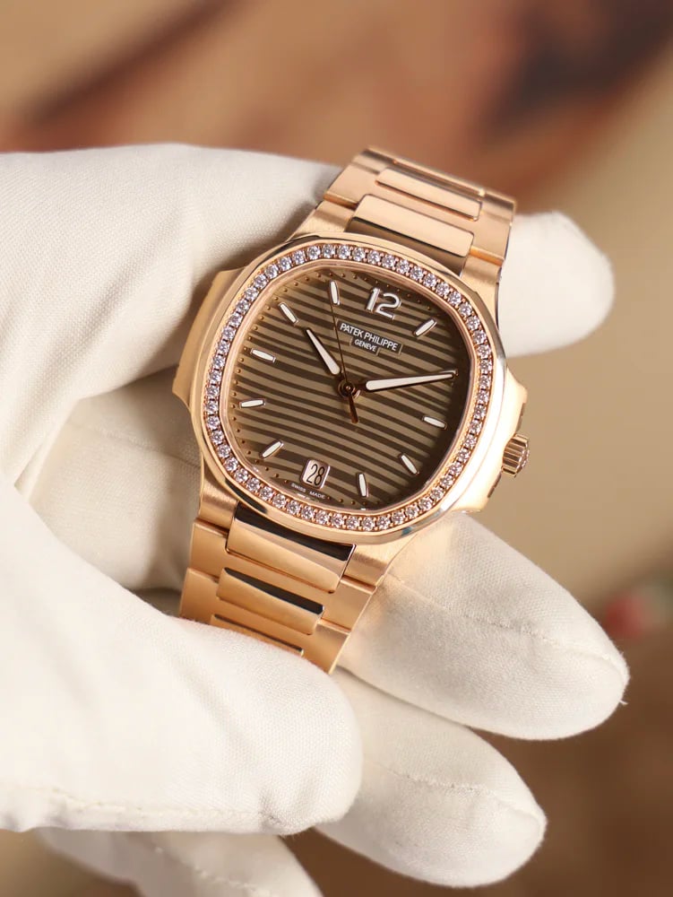 Patek Philippe Nautilus 7118/1200R-010, image 1 Patek Philippe Nautilus 7118/1200R-010, image 1