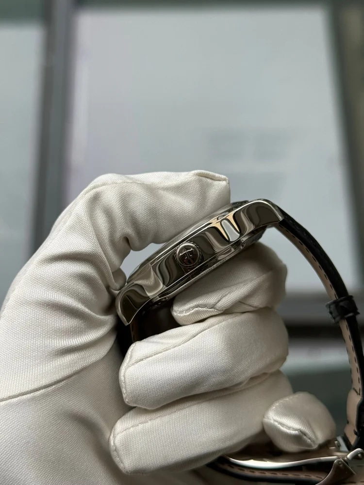 Jaeger-LeCoultre Master Tourbillon 146.6.34.S LE 300 Pcs Platinum, image 3 Jaeger-LeCoultre Master Tourbillon 146.6.34.S LE 300 Pcs Platinum, image 3