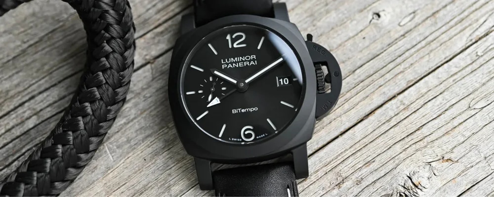 Panerai Shrinks the Luminor GMT Into a Sleek 40mm Ceramic Case - Finally! | Chrono 10:10 Panerai Shrinks the Luminor GMT Into a Sleek 40mm Ceramic Case - Finally! | Chrono 10:10