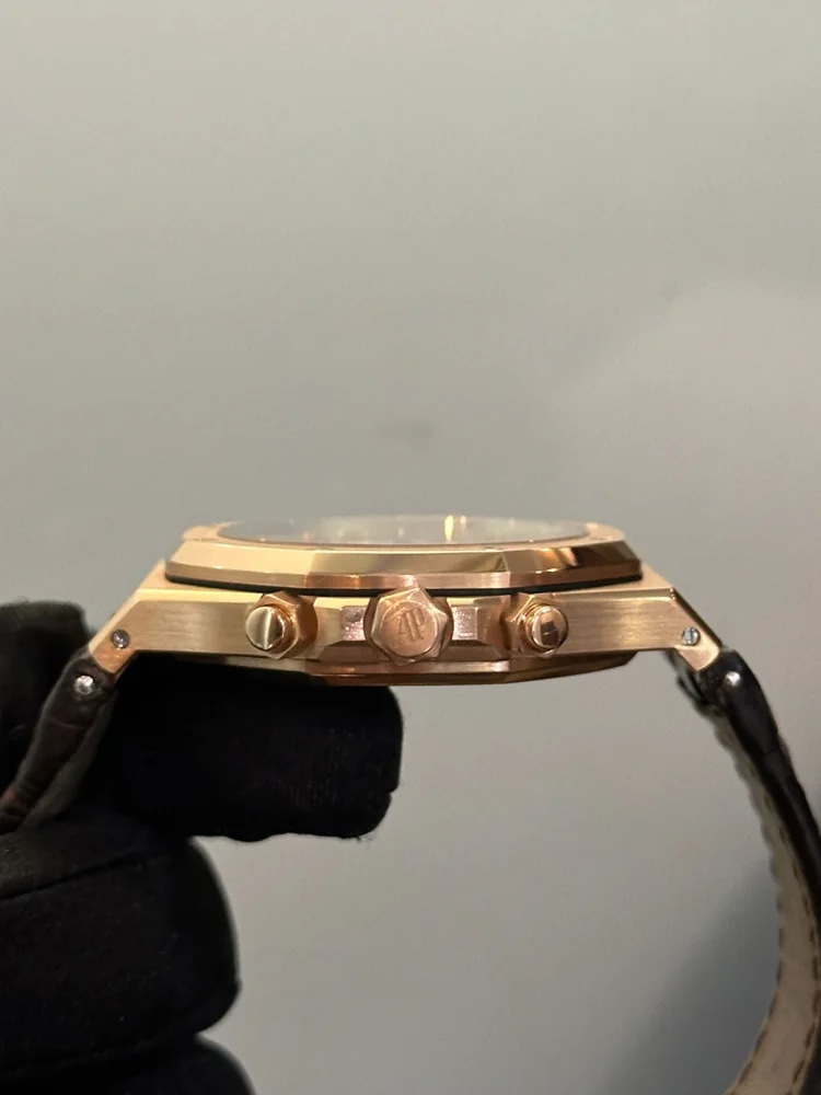 Audemars Piguet Royal Oak Chronograph, image 8 Audemars Piguet Royal Oak Chronograph, image 8