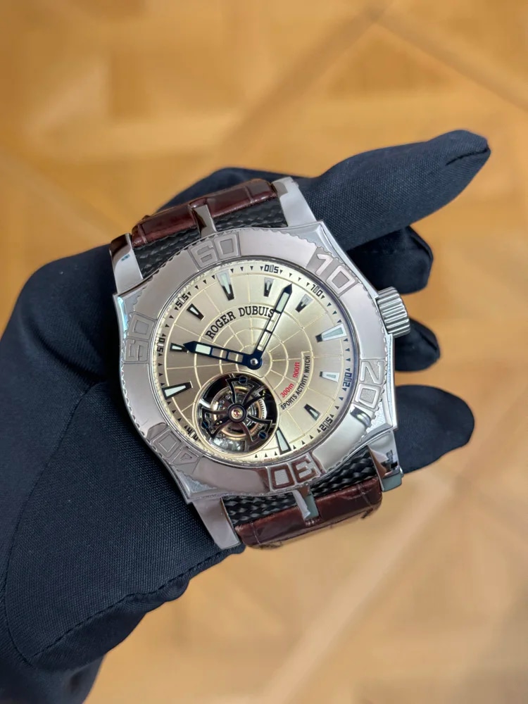 Roger Dubuis Easy Diver Tourbillon, image 1 Roger Dubuis Easy Diver Tourbillon, image 1