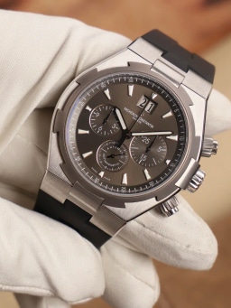 Chronograph, image 1 Chronograph, image 1