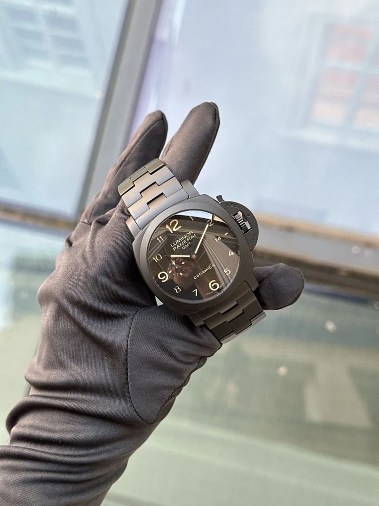 Panerai Luminor 1950 3 Days GMT Automatic Pam 438 Tuttonero Luminor 1950 Gmt LE 1000 pcs, image 1 Panerai Luminor 1950 3 Days GMT Automatic Pam 438 Tuttonero Luminor 1950 Gmt LE 1000 pcs, image 1