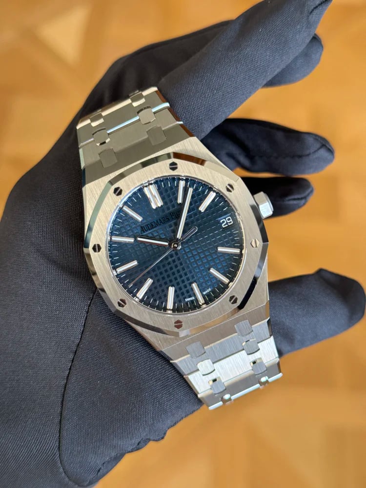 Audemars Piguet Royal Oak Selfwinding Blue Dial, image 1 Audemars Piguet Royal Oak Selfwinding Blue Dial, image 1