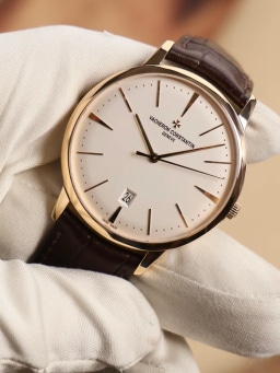 Box and Papers 2017, image 1 Box and Papers 2017, image 1