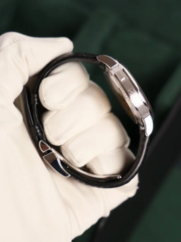 Daymatic with original 950 Platinum deployment clasp, image 3 Daymatic with original 950 Platinum deployment clasp, image 3