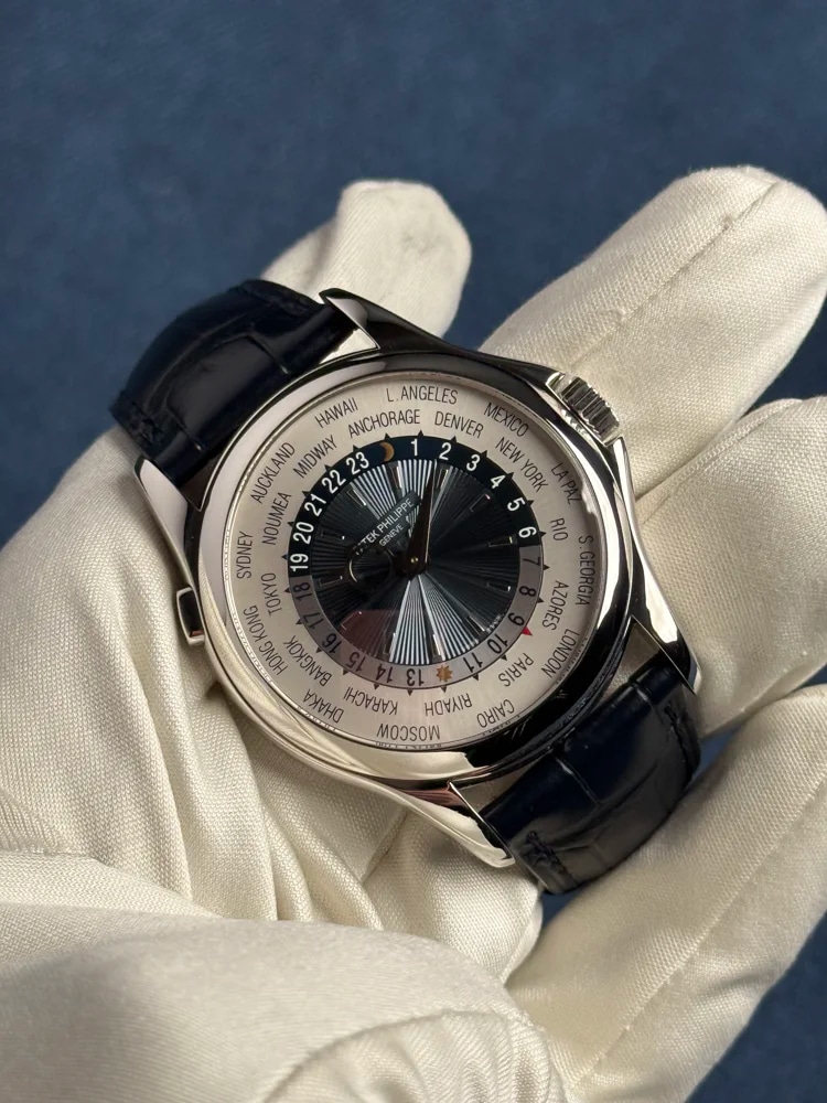 Platinum, image 2 Platinum, image 2