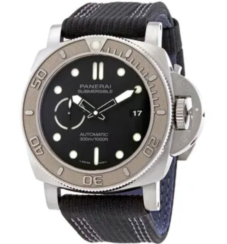Panerai Luminor Submersible Certified PAM 00984, image 1 Panerai Luminor Submersible Certified PAM 00984, image 1